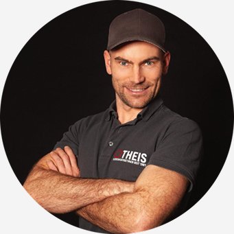 Jonas Theis, Fliesenlegermeister und Inhaber des Fliesenfachbetrieb Theis GmbH